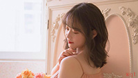 性感吊带丰满美女白嫩居家诱人写真(9)