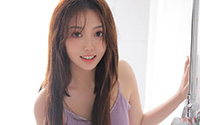 吊带裙美女性感妩媚撩人写真(9)