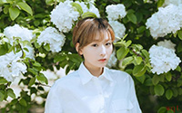 清纯短发美女小清新户外写真(6)